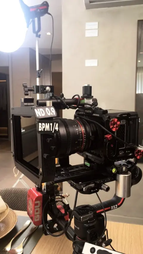 Eduardo Auricchio on set