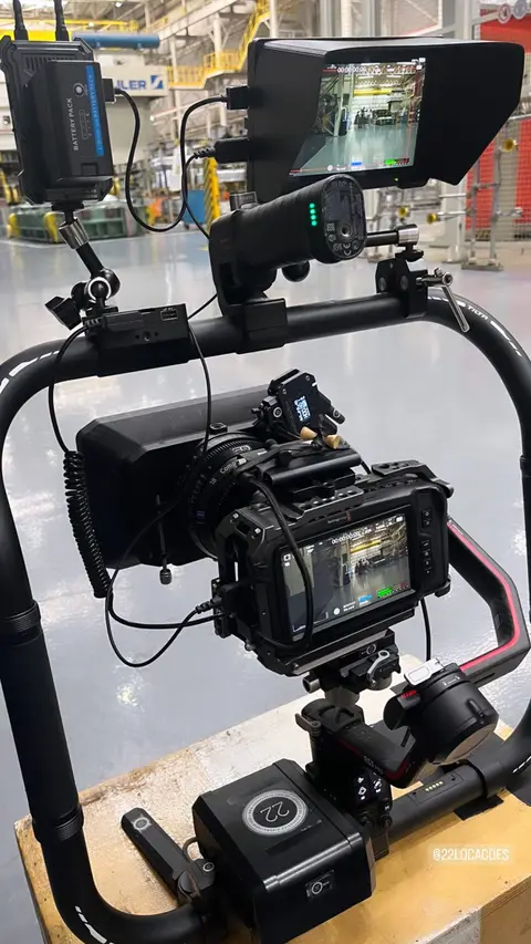 Eduardo Auricchio on set