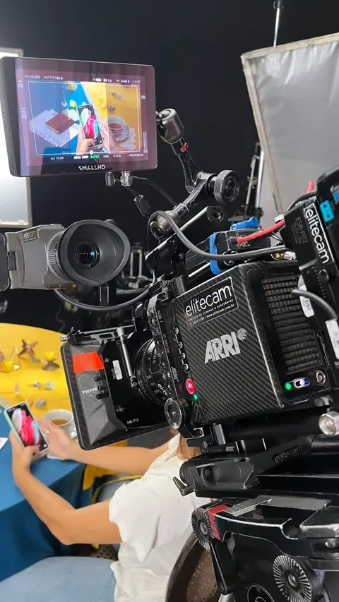 Eduardo Auricchio on set