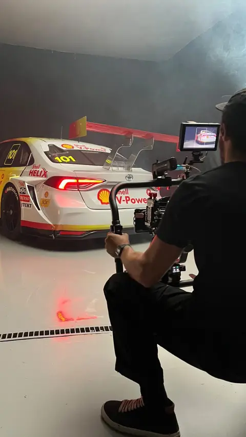 Eduardo Auricchio on set