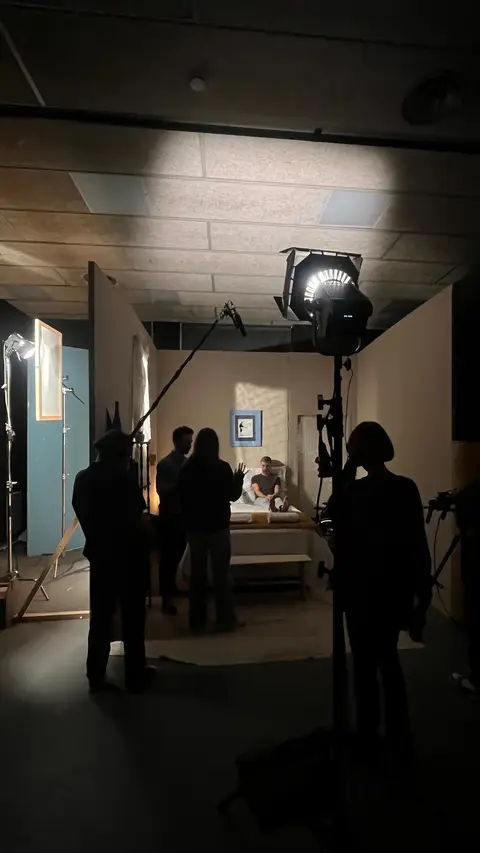 Eduardo Auricchio on set