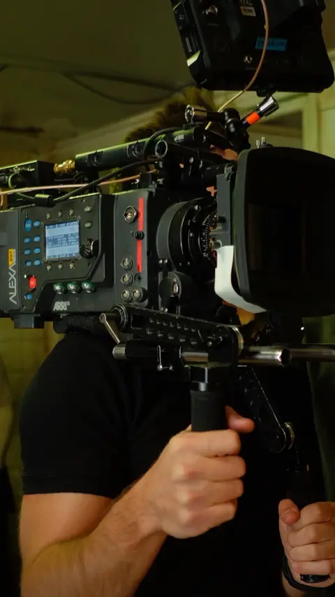 Eduardo Auricchio on set