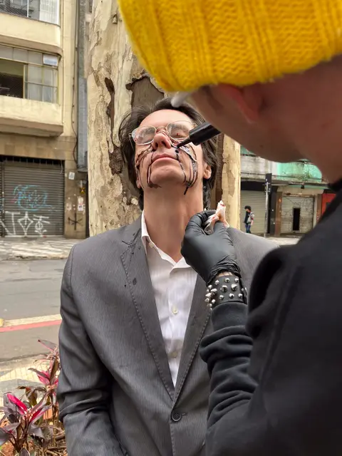 Eduardo Auricchio on set