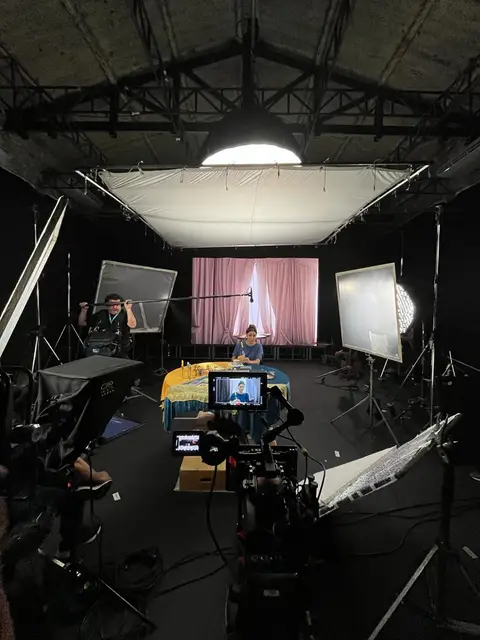 Eduardo Auricchio on set